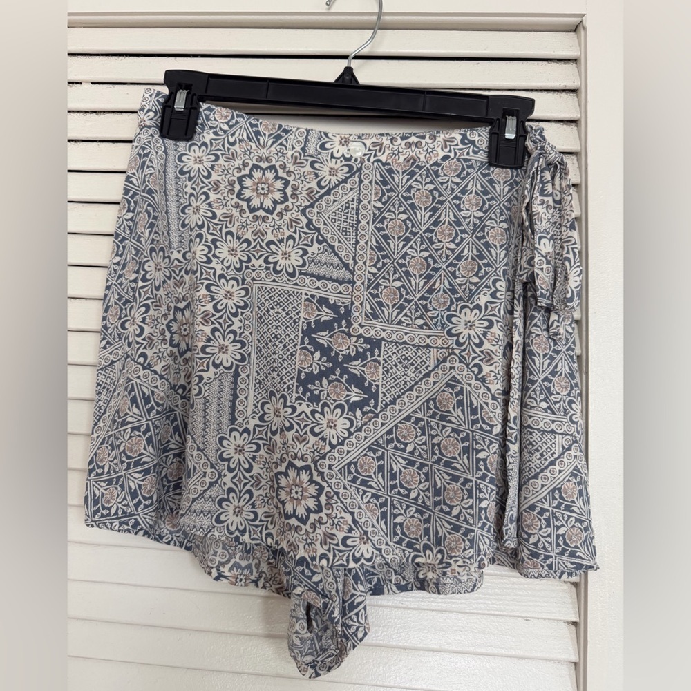 PPLA Blue Multi Rayon Skort short Size S Boho Floral Wrap Style